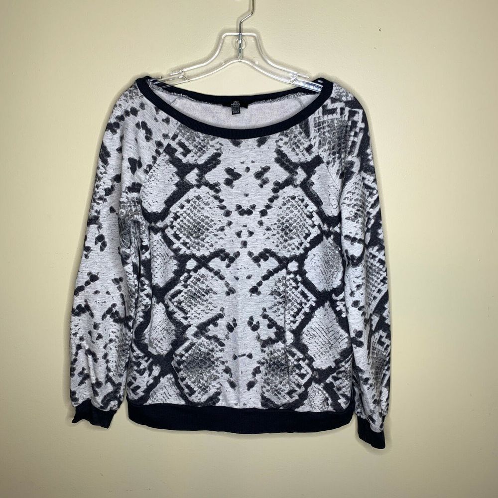 MNG Women Top Size Large Crew Neck Animal Print‎ Long Sleeve Elbow Patch